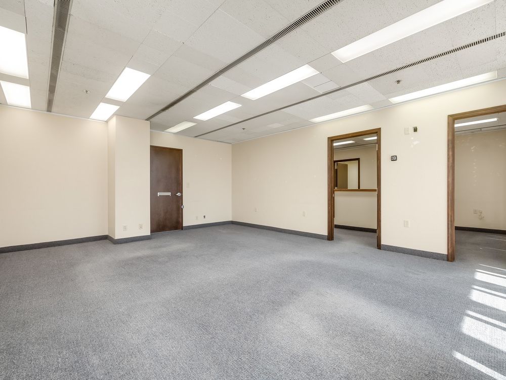 Office Space Available in Excellent Condition & Move-In Ready : 1221 Van Ness Ave, Fresno, CA 93721